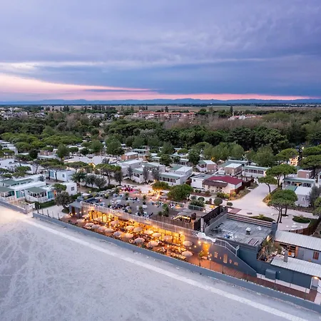 Club Del Sole Pini Boutique 营地 4*