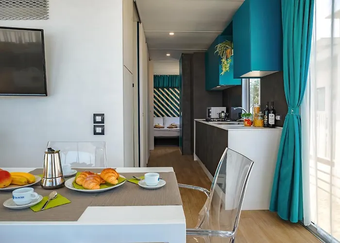 Club Del Sole Pini Boutique Кемпинг Пунта-Марина