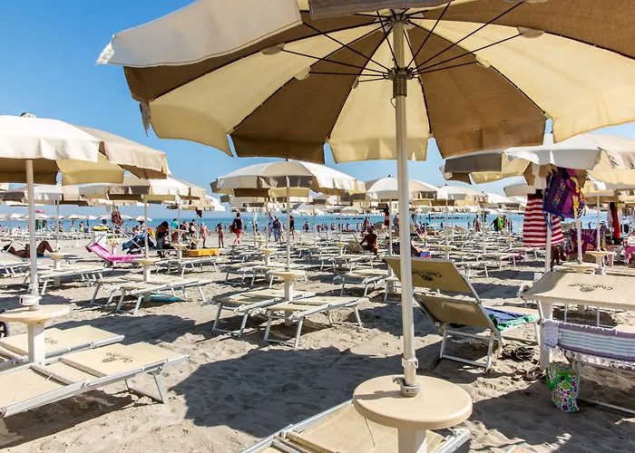 Club Del Sole Pini Boutique Кемпинг Пунта-Марина