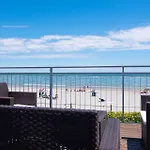 Camping Club Del Sole Pini Boutique
