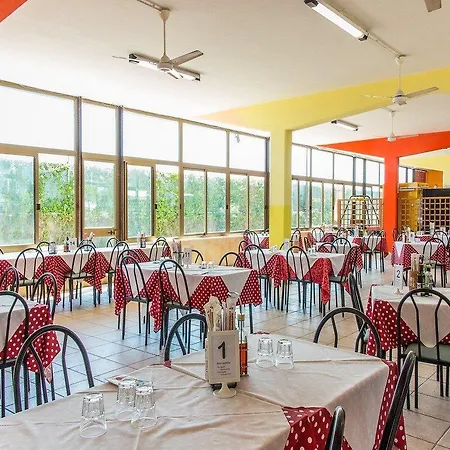 Club Del Sole Pini Boutique 4*