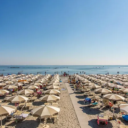 Club Del Sole Pini Boutique 4* Punta Marina