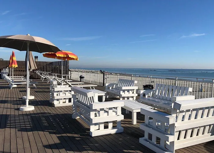 Club Del Sole Pini Boutique Kemping 4*