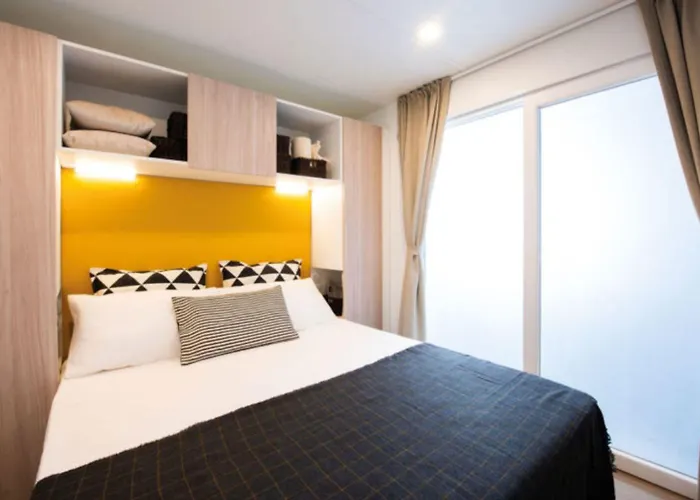 Kemping Club Del Sole Pini Boutique 4*